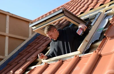 Pose de fenêtres de toit Velux à Coteaux du Lizon